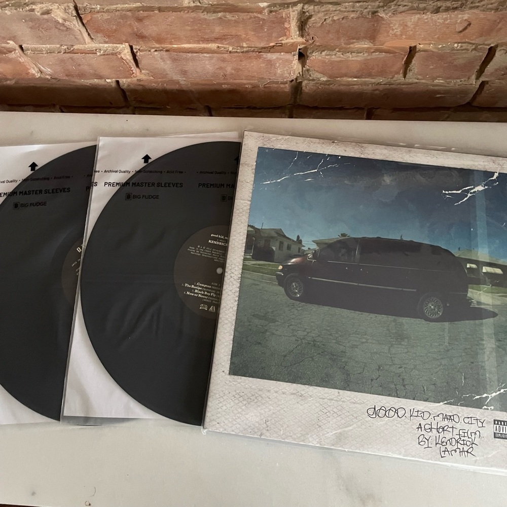 Kendrick Lamar “good kid, m.A.A.d city” black vinyl